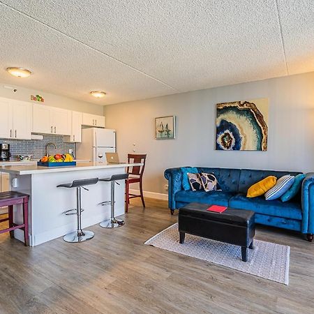 Waikiki Banyan, Pool, Parking, Sauna, Jacuzzi, WiFi, BBQ, AC, Honolulu Bagian luar foto