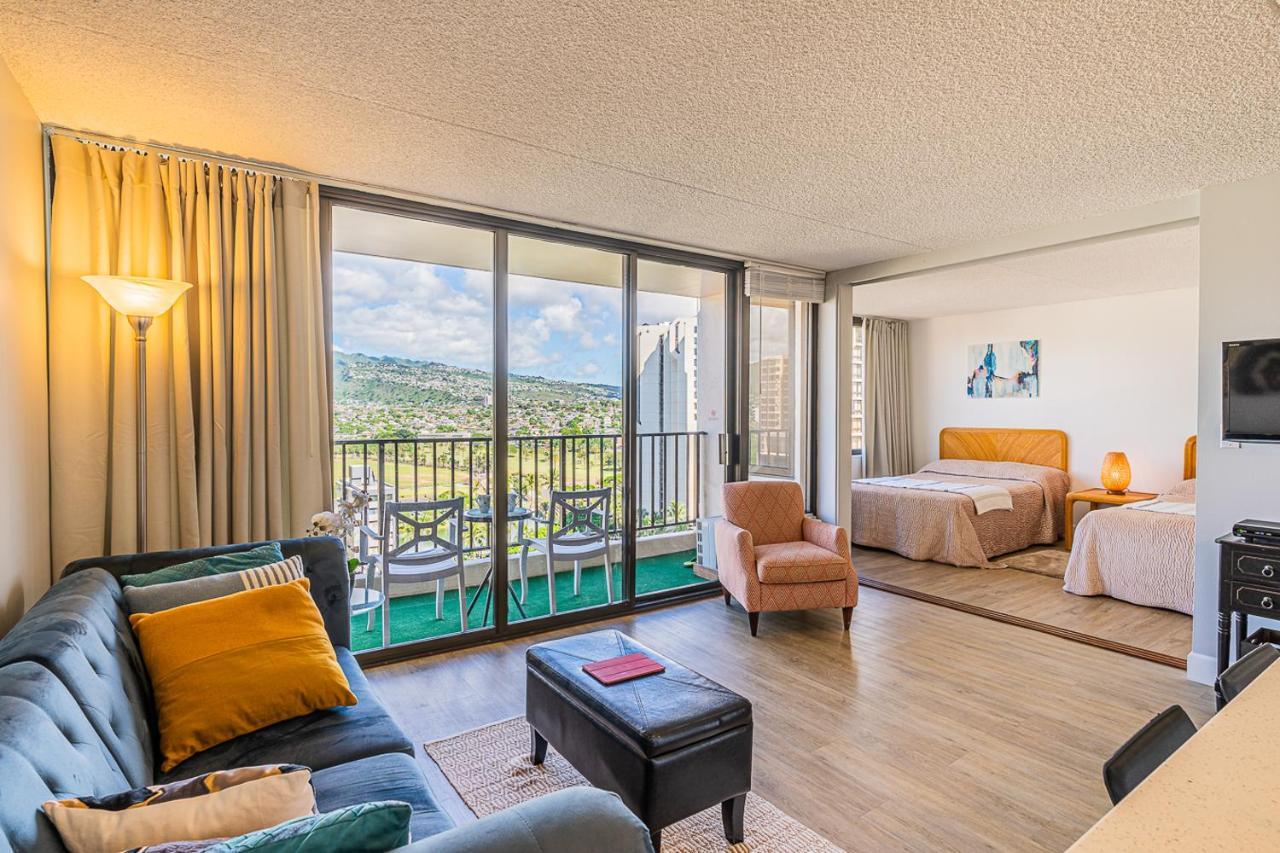 Waikiki Banyan, Pool, Parking, Sauna, Jacuzzi, WiFi, BBQ, AC, Honolulu Bagian luar foto