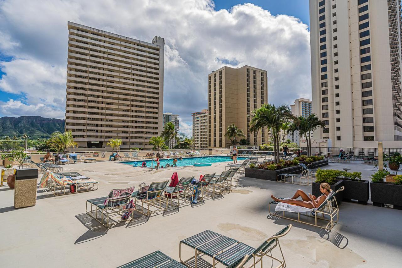 Waikiki Banyan, Pool, Parking, Sauna, Jacuzzi, WiFi, BBQ, AC, Honolulu Bagian luar foto