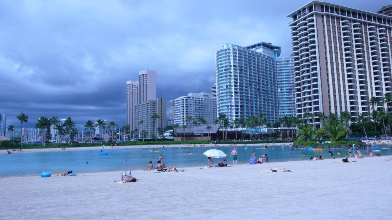 Waikiki Banyan, Pool, Parking, Sauna, Jacuzzi, WiFi, BBQ, AC, Honolulu Bagian luar foto