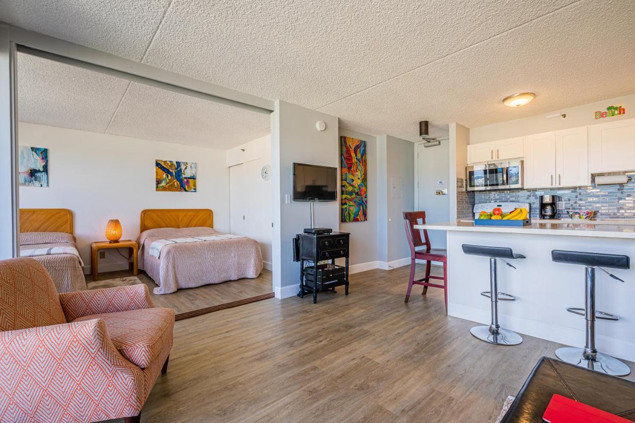 Waikiki Banyan, Pool, Parking, Sauna, Jacuzzi, WiFi, BBQ, AC, Honolulu Bagian luar foto