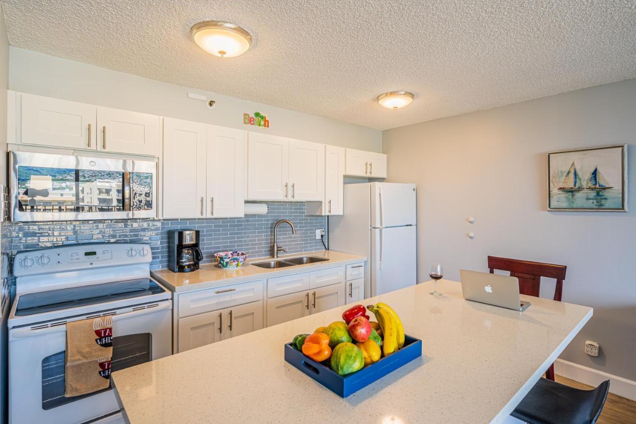 Waikiki Banyan, Pool, Parking, Sauna, Jacuzzi, WiFi, BBQ, AC, Honolulu Bagian luar foto